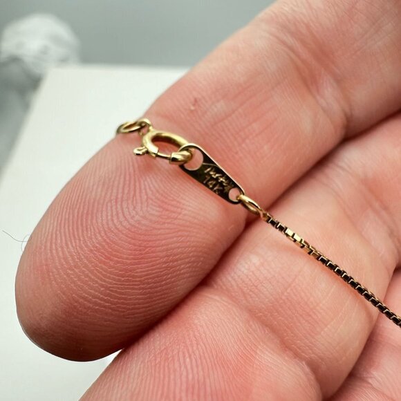 Womens Necklace 10K Yellow Gold Cubic Zirconia Heart Pendant Gift Idea for Her - Picture 4 of 9